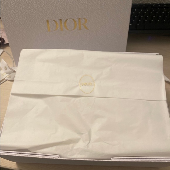Dior gift box - Picture 4 of 8
